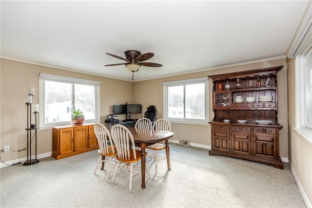 33 Rosewood Lane, Cumberland, RI 02864