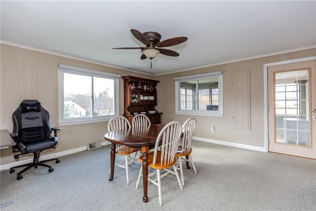 33 Rosewood Lane, Cumberland, RI 02864