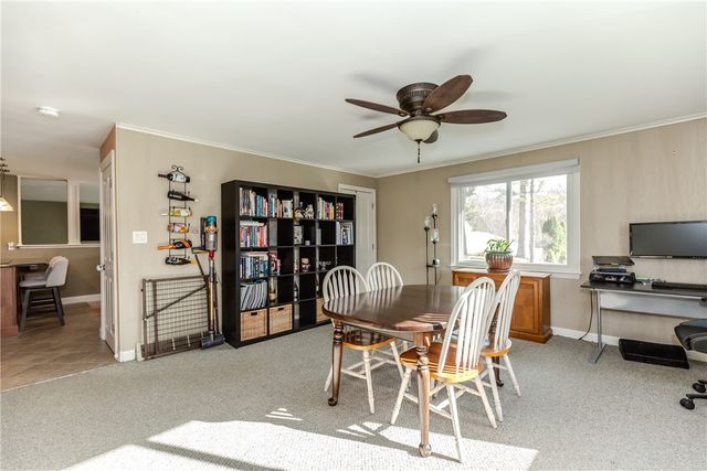 33 Rosewood Lane, Cumberland, RI 02864