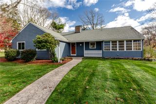 33 Rosewood Lane, Cumberland, RI 02864