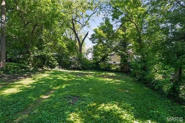 249 Barto Drive, St Louis, MO 63135