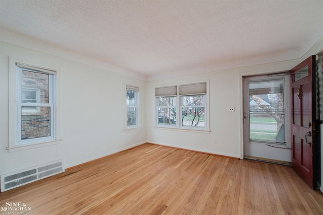 23131 David Avenue, Eastpointe, MI 48021