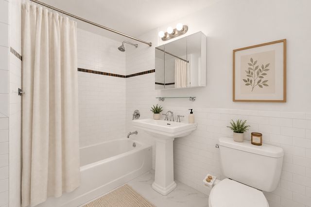 189 Avenue C Apt 4E, New York City, NY 10009