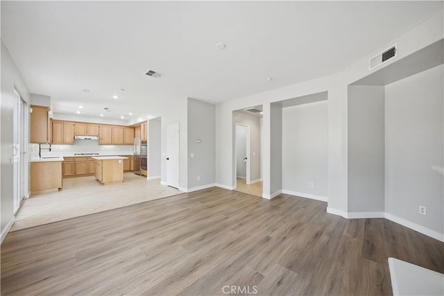 16498 Medinah, Fontana, CA 92336