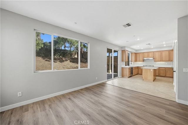 16498 Medinah, Fontana, CA 92336