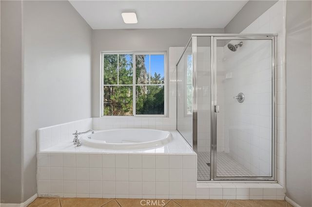 16498 Medinah, Fontana, CA 92336