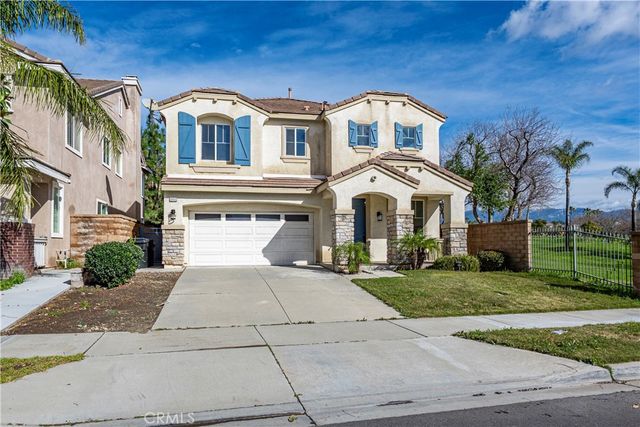 16498 Medinah, Fontana, CA 92336