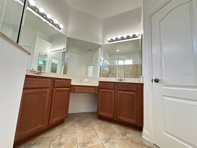 8120 TURKEY HILL COURT, Tampa, FL 33647