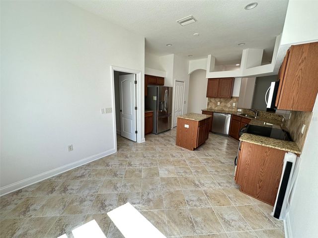 8120 TURKEY HILL COURT, Tampa, FL 33647