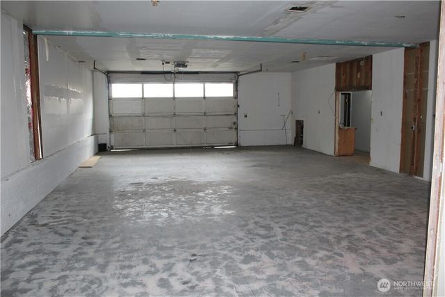 4231 Olympic Avenue W, Bremerton, WA 98312