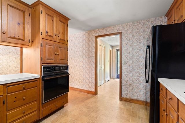 100 High Ridge Road, Boxford, MA 01921