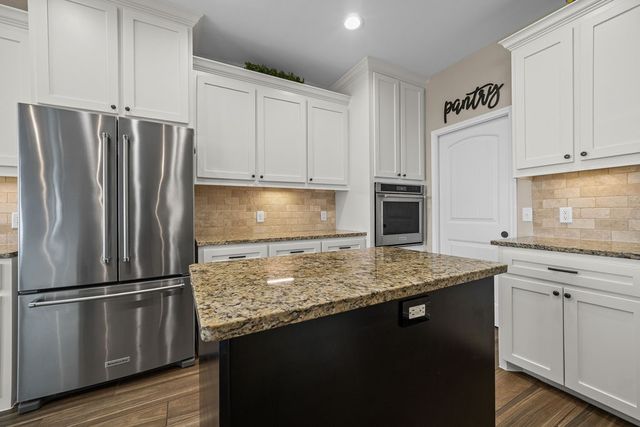 150 Longhorn, Odem, TX 78370