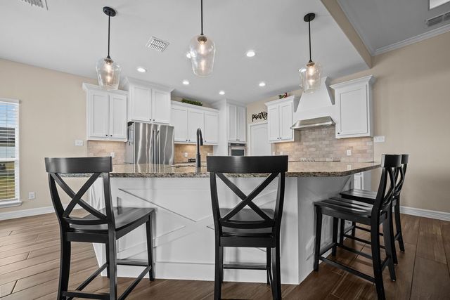 150 Longhorn, Odem, TX 78370