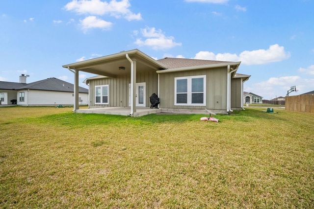 150 Longhorn, Odem, TX 78370