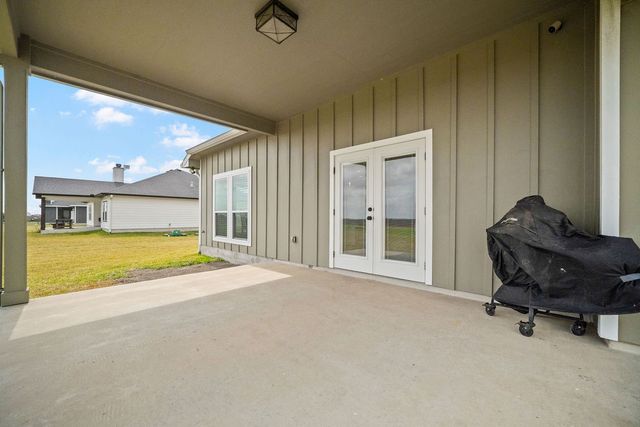 150 Longhorn, Odem, TX 78370