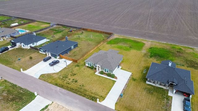 150 Longhorn, Odem, TX 78370