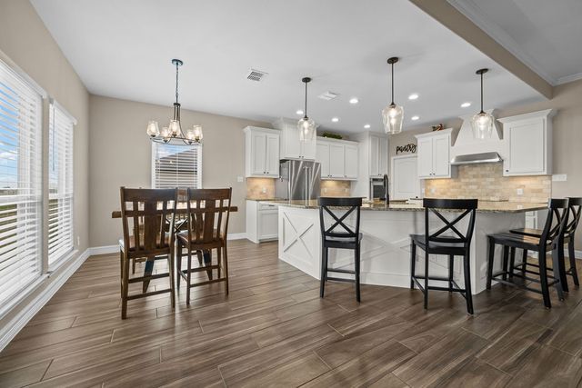 150 Longhorn, Odem, TX 78370