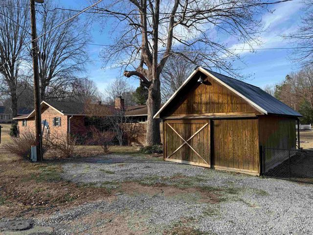 721 Homecrest Drive, Piggott, AR 72454