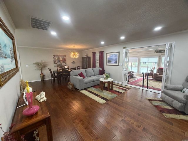 721 Homecrest Drive, Piggott, AR 72454