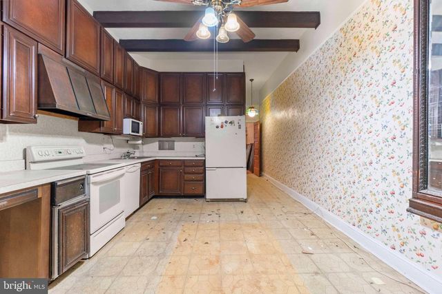 2905 SAINT PAUL ST, Baltimore, MD 21218