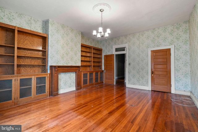 2905 SAINT PAUL ST, Baltimore, MD 21218