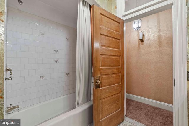 2905 SAINT PAUL ST, Baltimore, MD 21218