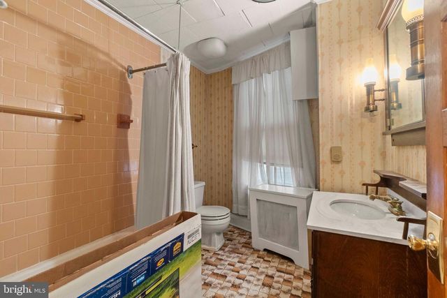 2905 SAINT PAUL ST, Baltimore, MD 21218