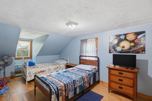 20 S Shore Rd, Westminster, MA 01473