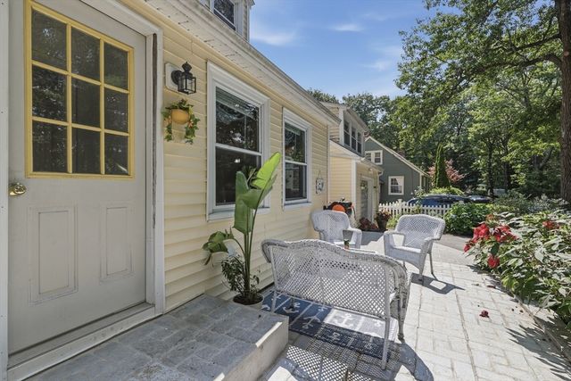 20 S Shore Rd, Westminster, MA 01473