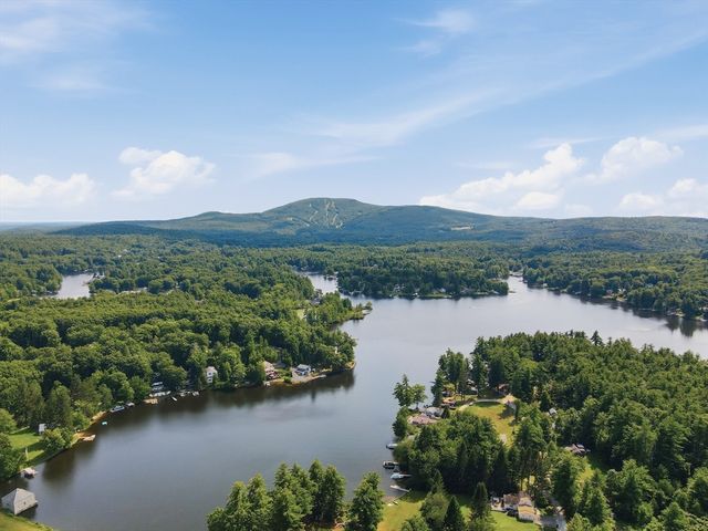 20 S Shore Rd, Westminster, MA 01473