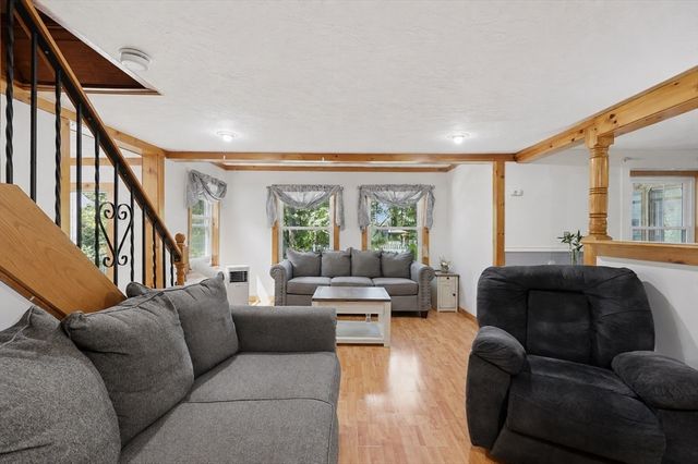 20 S Shore Rd, Westminster, MA 01473