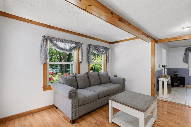 20 S Shore Rd, Westminster, MA 01473