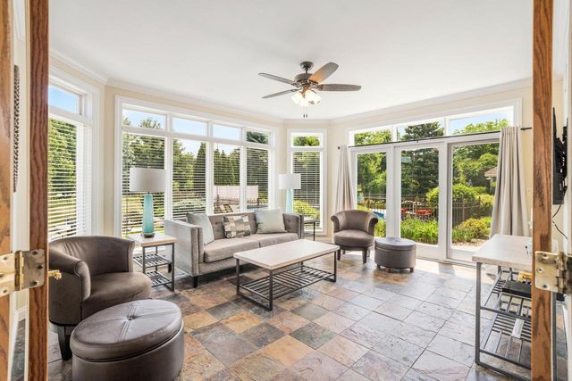 W289N3752 Huntsman COURT, Pewaukee, WI 53072