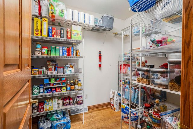 W289N3752 Huntsman COURT, Pewaukee, WI 53072