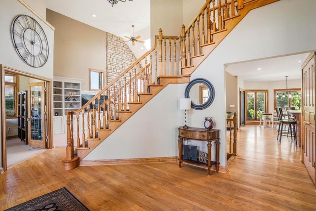 W289N3752 Huntsman COURT, Pewaukee, WI 53072