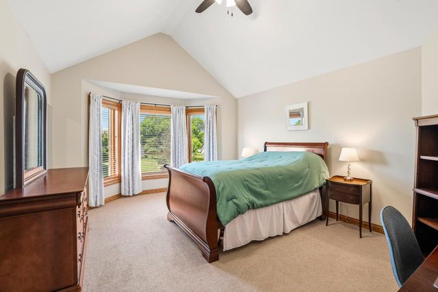 W289N3752 Huntsman COURT, Pewaukee, WI 53072