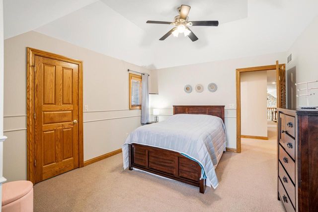 W289N3752 Huntsman COURT, Pewaukee, WI 53072