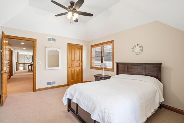W289N3752 Huntsman COURT, Pewaukee, WI 53072