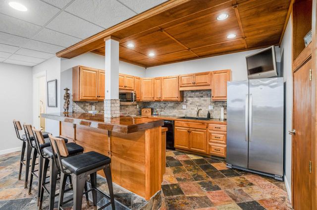 W289N3752 Huntsman COURT, Pewaukee, WI 53072