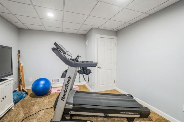 W289N3752 Huntsman COURT, Pewaukee, WI 53072