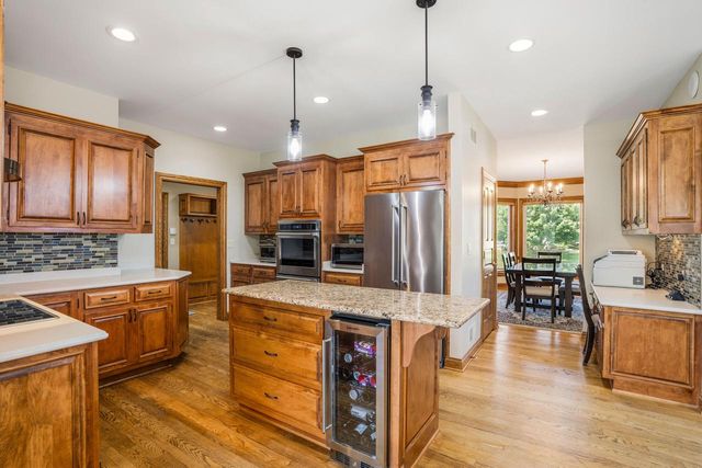 W289N3752 Huntsman COURT, Pewaukee, WI 53072
