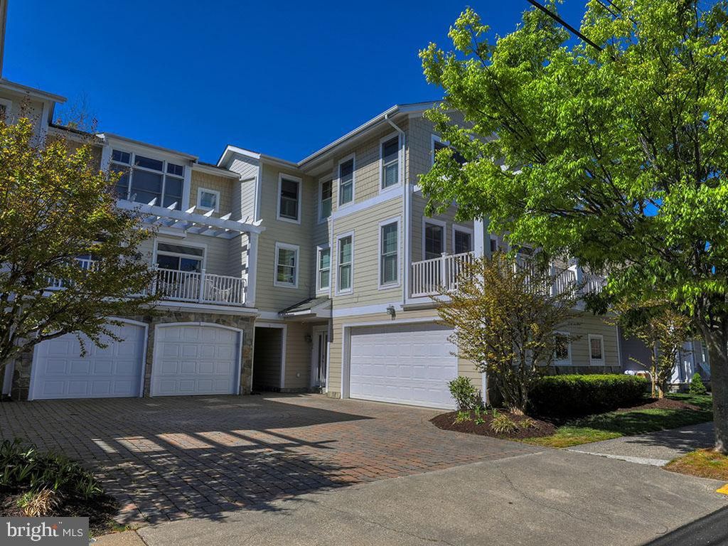 Image 2 of property listing at 18-C CHRISTIAN ST, Rehoboth Beach, DE 19971