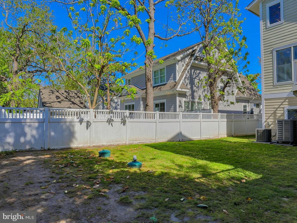 Image 56 of property listing at 18-C CHRISTIAN ST, Rehoboth Beach, DE 19971