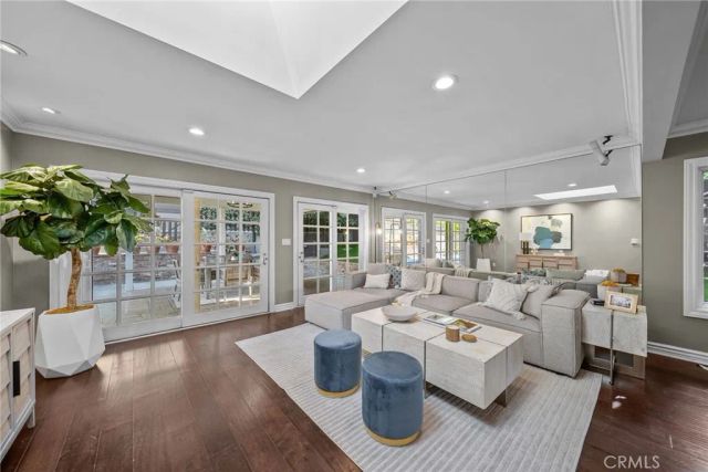 3862 Sherwood Pl, Los Angeles, CA 91423