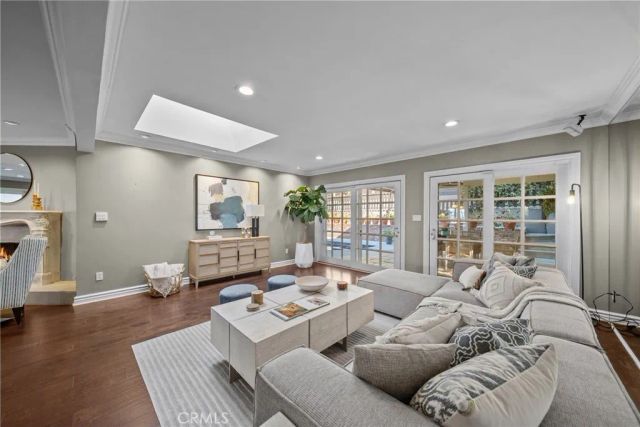 3862 Sherwood Pl, Los Angeles, CA 91423