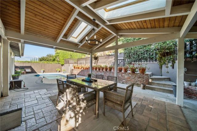 3862 Sherwood Pl, Los Angeles, CA 91423