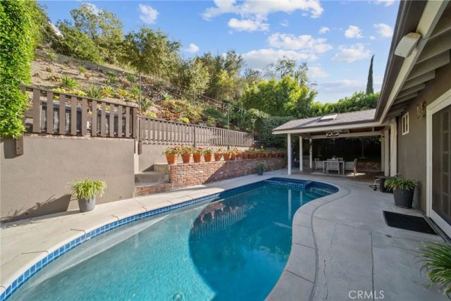 3862 Sherwood Pl, Los Angeles, CA 91423