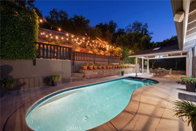 3862 Sherwood Pl, Los Angeles, CA 91423