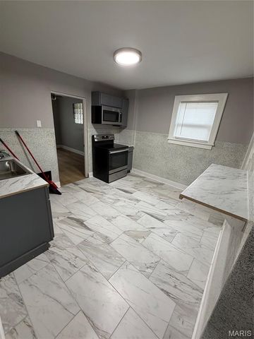 2123 69th Street, St Louis, MO 63121