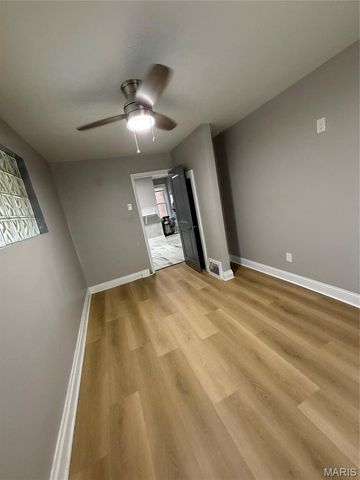 2123 69th Street, St Louis, MO 63121
